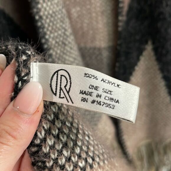 EUC Soft Khaki Black Chevron Wide Cap Sleeve Cape One Size - Picture 6 of 9